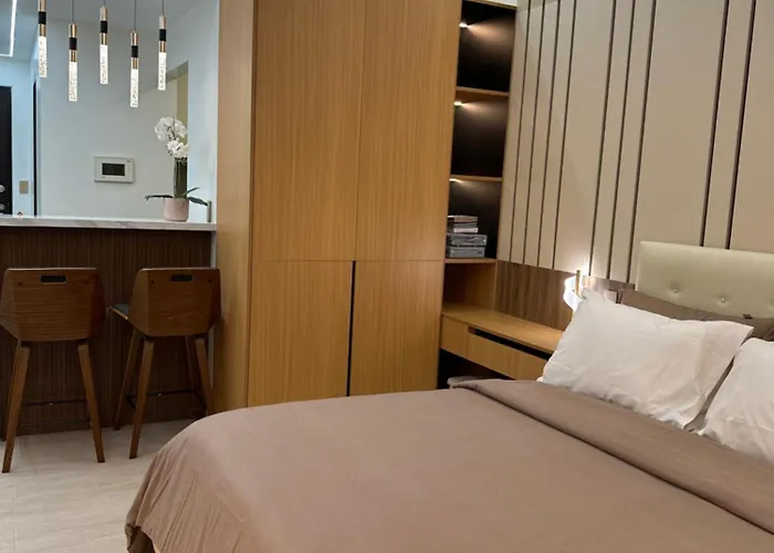 World Eighty One Newport Boulevard Near Airport T2 And T3 شقة مانيلا